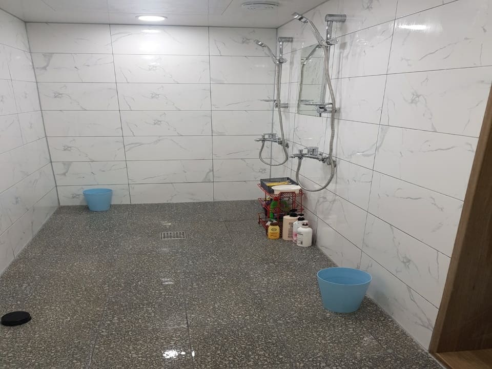메인 배너 슬라이드 이미지 5