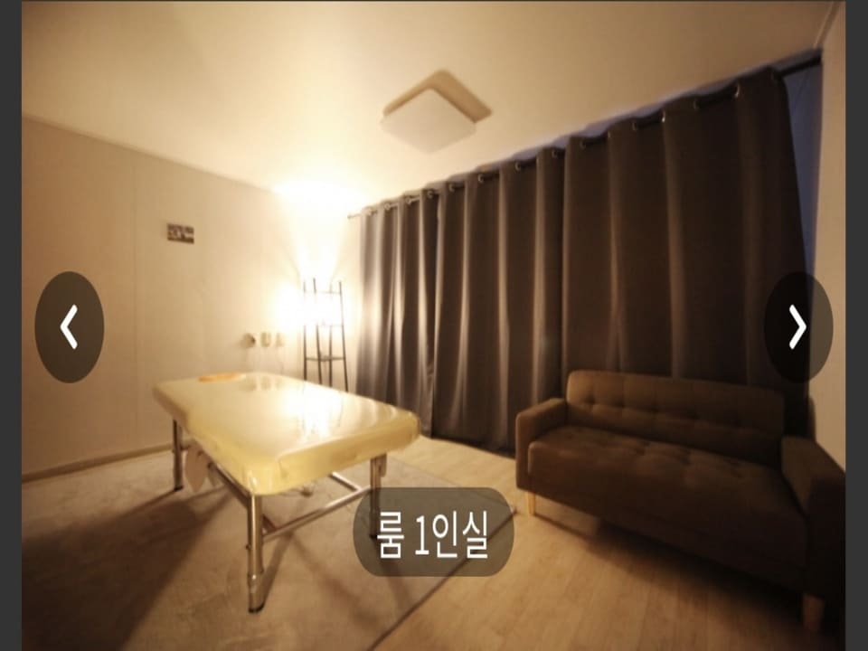 메인 배너 슬라이드 이미지 1
