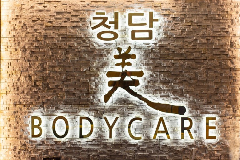 메인 배너 슬라이드 이미지 1