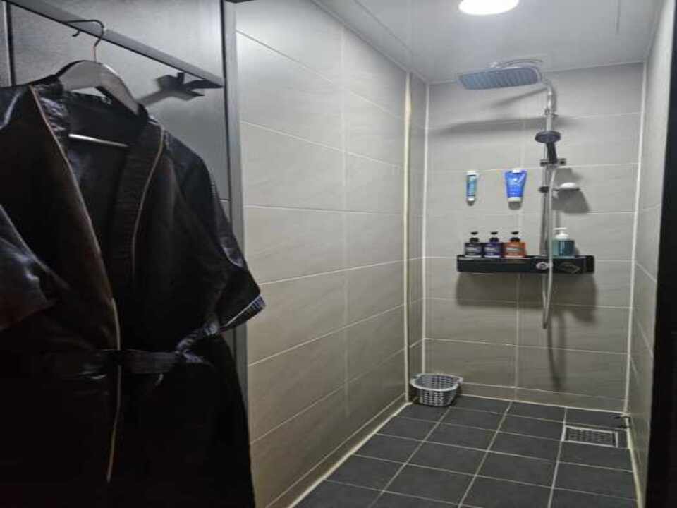 메인 배너 슬라이드 이미지 1